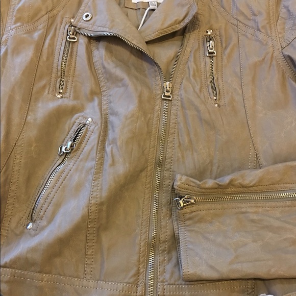Jacket - Picture 3 of 5